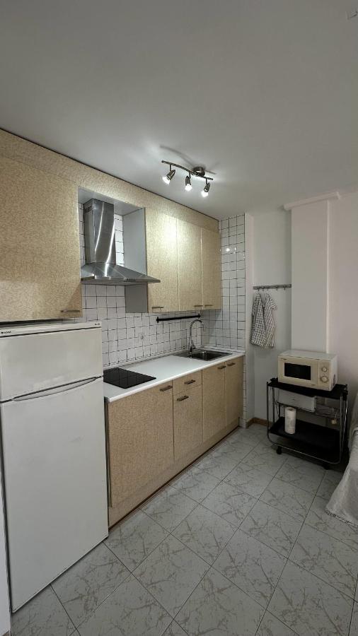 Apartamento De Playa En Santa Margarita. Roses Bagian luar foto