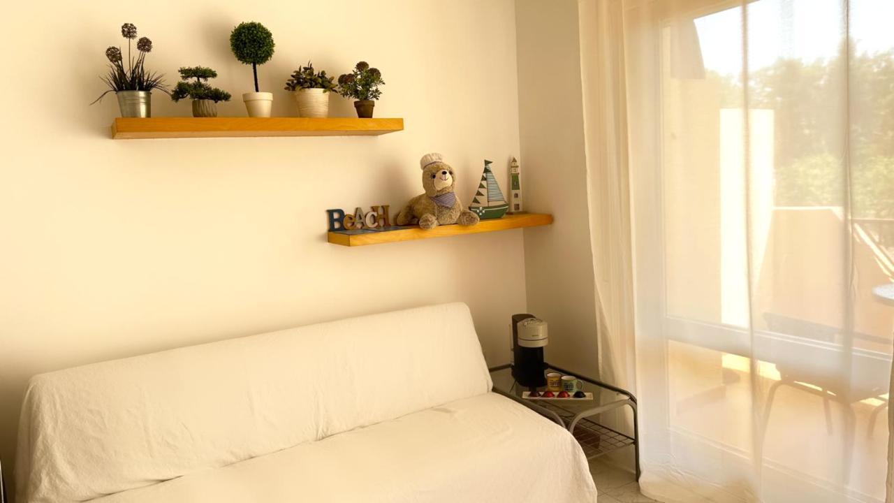 Apartamento De Playa En Santa Margarita. Roses Bagian luar foto