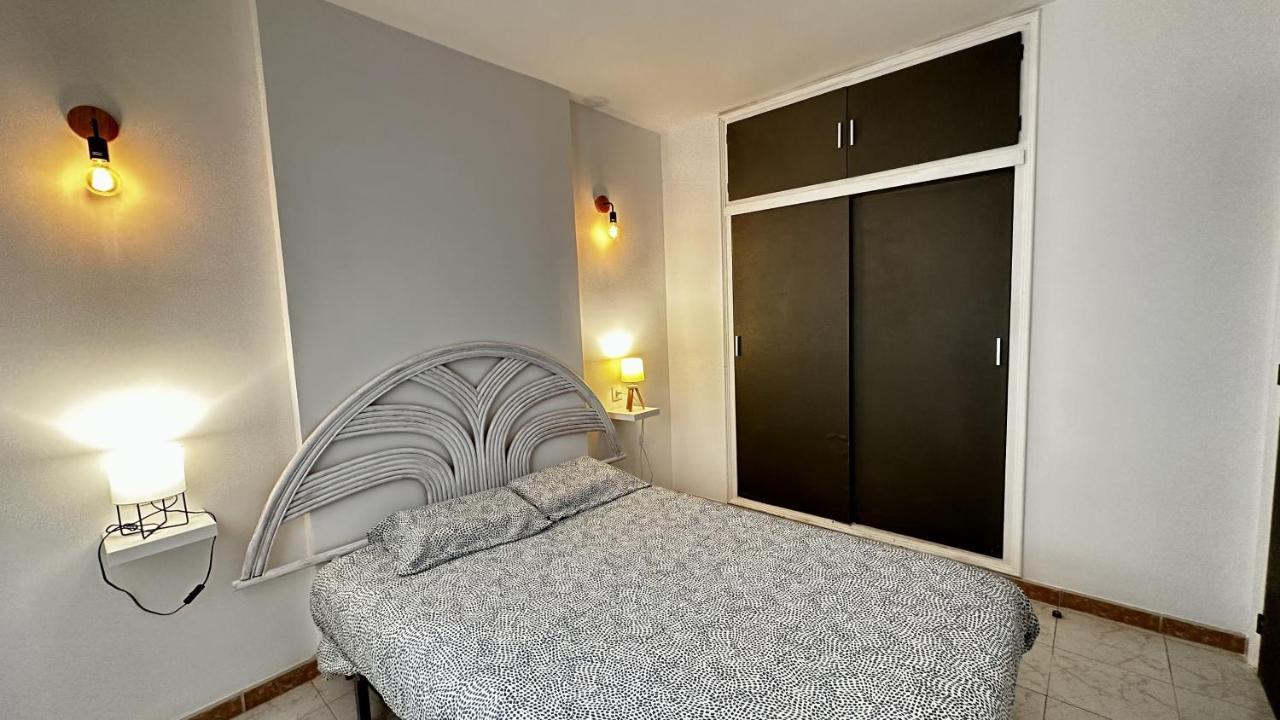 Apartamento De Playa En Santa Margarita. Roses Bagian luar foto